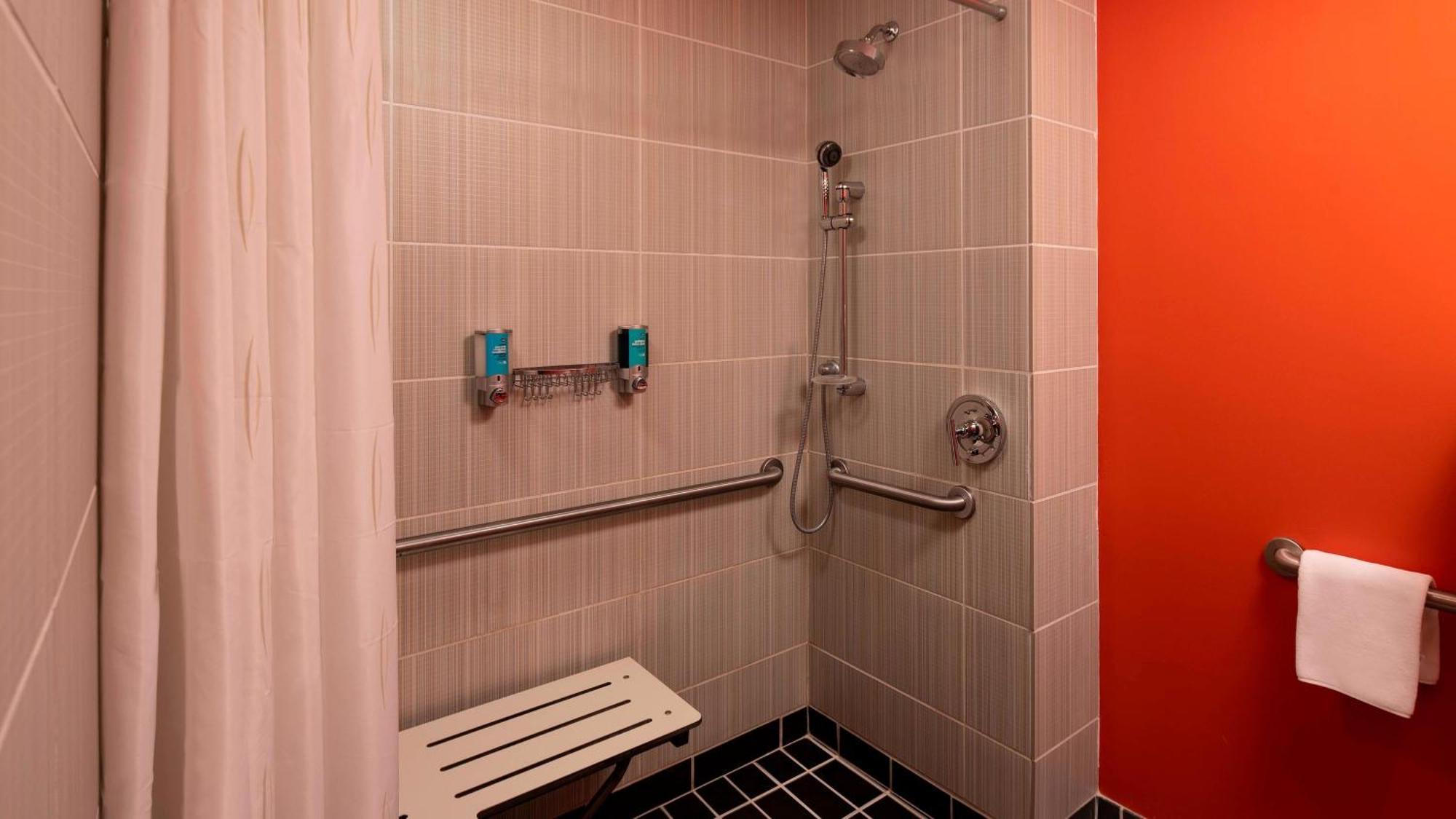 Aloft Birmingham Soho Square Ξενοδοχείο Homewood Εξωτερικό φωτογραφία
